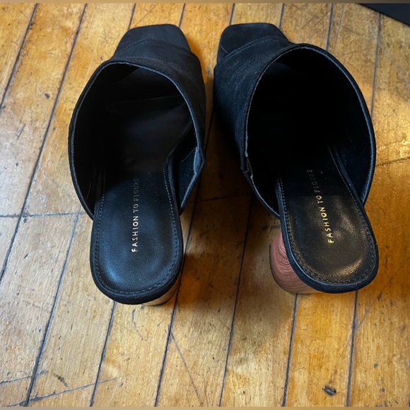 Fashion To Figure - Women's Cheyenne Heels Size 9 Wide Width - Picture 7 of 8